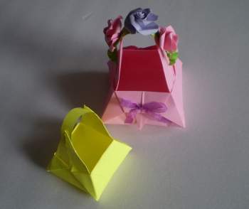 Оригами корзинка. Иллюстрация готового изделия