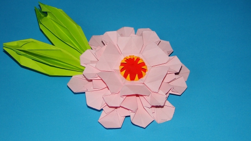 Цинния из бумаги в технике оригами