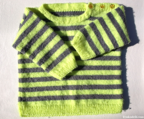 полосатый детский пуловер