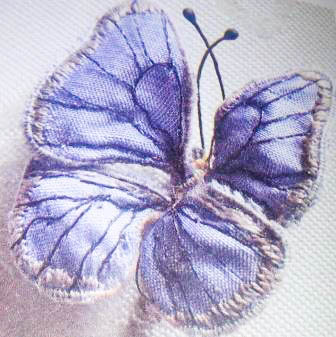 фиолетовая бабочка