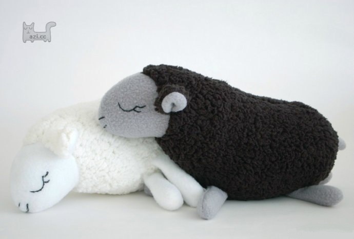 Шьем текстильную овечку из флиса